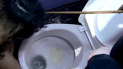 माझी सुंदर खाजगी लैंगिक गुलाम मेलानी मेम्फिस. ती माझी आवडती गुलाम आहे, ती निष्पाप, तरुण, गुदद्वारासंबंधी सेक्स, भूमिका निभावण्यात दिसते आणि मला पाहिजे तेव्हा मी तिचा वापर करू शकतो. भाग 1.